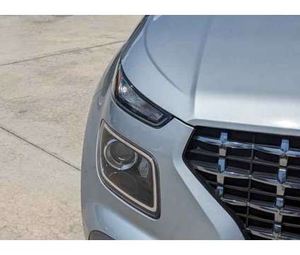 2022 Hyundai Venue SEL is a Silver 2022 Station Wagon in Naples FL