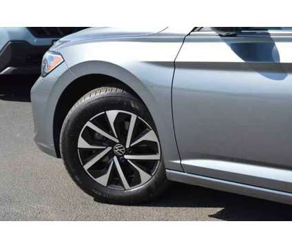 2022 Volkswagen Jetta 1.5T S is a Grey, Silver 2022 Volkswagen Jetta 2.5 Trim Sedan in Highland Park IL