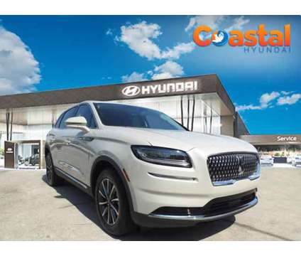 2021 Lincoln Nautilus Standard is a White 2021 SUV in Melbourne FL