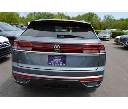 2024 Volkswagen Atlas Cross Sport 2.0T SE w/Technology is a Grey, Silver 2024 Volkswagen Atlas SUV in Highland Park IL