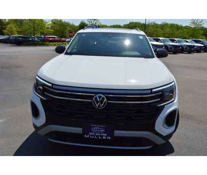 2024 Volkswagen Atlas 2.0T Peak Edition SE w/Technology is a White 2024 Volkswagen Atlas SUV in Highland Park IL