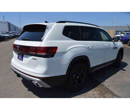 2024 Volkswagen Atlas 2.0T Peak Edition SE w/Technology is a White 2024 Volkswagen Atlas SUV in Highland Park IL