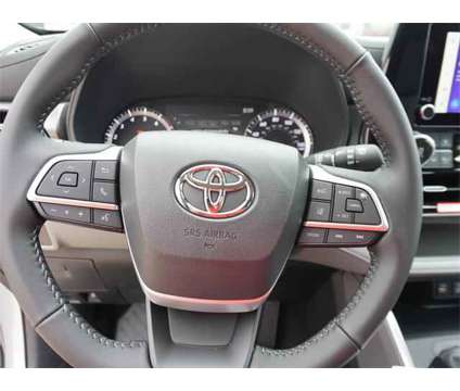 2024 Toyota Highlander LE is a Silver 2024 Toyota Highlander LE SUV in Hammond LA