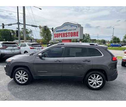 2018 Jeep Cherokee Limited 4x4 is a Grey 2018 Jeep Cherokee Limited SUV in Dubuque IA