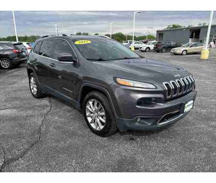 2018 Jeep Cherokee Limited 4x4 is a Grey 2018 Jeep Cherokee Limited SUV in Dubuque IA