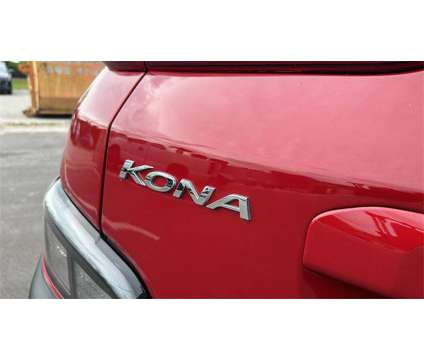 2022 Hyundai Kona SEL is a Black, Red 2022 Hyundai Kona SEL SUV in Vero Beach FL