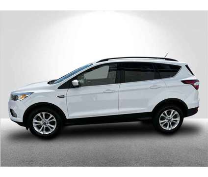 2018 Ford Escape SE is a White 2018 Ford Escape SE SUV in Clinton Township MI