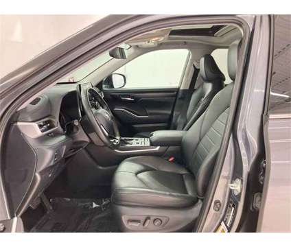 2020 Toyota Highlander XLE is a Grey 2020 Toyota Highlander XLE SUV in Catonsville MD