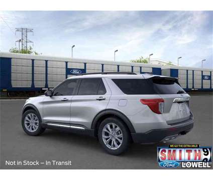 2024 Ford Explorer XLT is a Silver 2024 Ford Explorer XLT SUV in Lowell IN