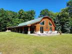 Alden 2BR 3BA, PRIVATE, BEAUTIFUL LOG HOME ON 30 ACRES