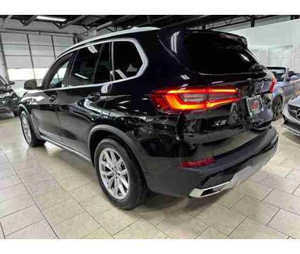 2019 BMW X5 for sale is a Black 2019 BMW X5 3.0si Car for Sale in Downers Grove IL