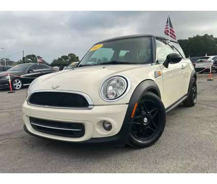 2013 MINI Hardtop for sale is a White 2013 Mini Hardtop Car for Sale in Orlando FL