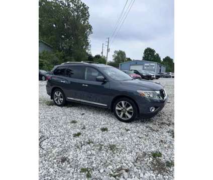 2013 Nissan Pathfinder for sale is a Grey 2013 Nissan Pathfinder Car for Sale in Nixa MO