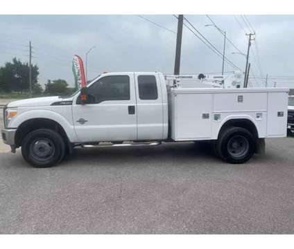 2012 Ford F350 Super Duty Super Cab for sale is a White 2012 Ford F-350 Super Duty Car for Sale in Houston TX