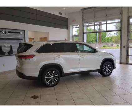 2019 Toyota Highlander is a White 2019 Toyota Highlander Car for Sale in Springfield MA