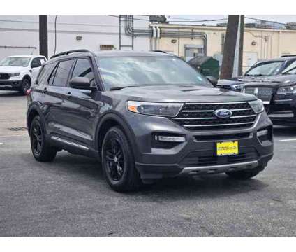 2020 Ford Explorer Xlt is a Grey 2020 Ford Explorer XLT Car for Sale in Houston TX
