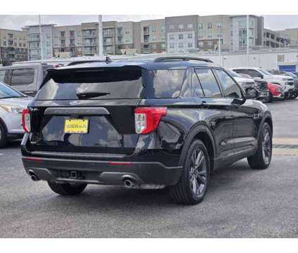 2021 Ford Explorer Xlt is a Black 2021 Ford Explorer XLT Car for Sale in Houston TX