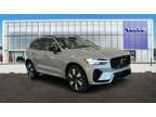 2024 Volvo XC60 Recharge Plug-In Hybrid Plus Dark Theme