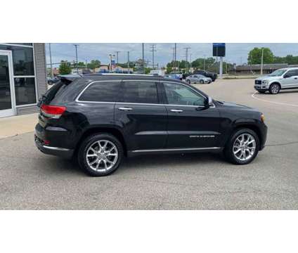 2016 Jeep Grand Cherokee Summit is a 2016 Jeep grand cherokee Summit Car for Sale in Appleton WI