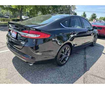 2018 Ford Fusion SE is a Black 2018 Ford Fusion SE Car for Sale in Collierville TN