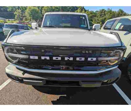 2024NewFordNewBronco is a White 2024 Ford Bronco Car for Sale in Greensburg PA