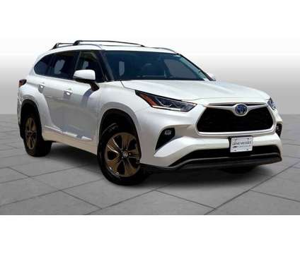 2023UsedToyotaUsedHighlander is a White 2023 Toyota Highlander Car for Sale in Lubbock TX