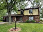 110 Yew Ln Lima, OH