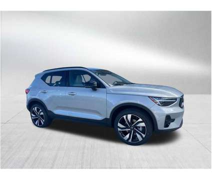 2024 Volvo XC40 B5 Plus Dark Theme is a Silver 2024 Volvo XC40 SUV in Miami FL