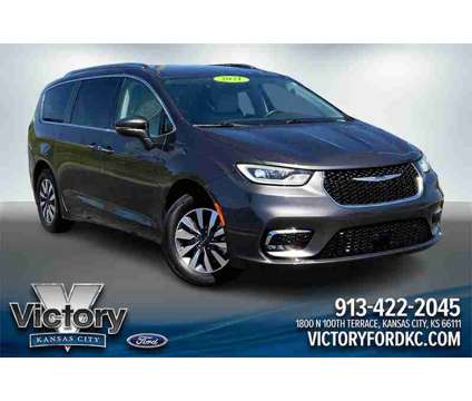 2021 Chrysler Pacifica Hybrid Touring L is a Grey 2021 Chrysler Pacifica Hybrid Touring L Hybrid in Kansas City KS