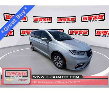 2022 Chrysler Pacifica Hybrid Touring L is a Silver 2022 Chrysler Pacifica Hybrid Touring L Hybrid in Wilmington OH