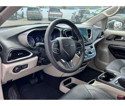 2022 Chrysler Pacifica Touring L is a Grey 2022 Chrysler Pacifica Touring Van in Billings MT