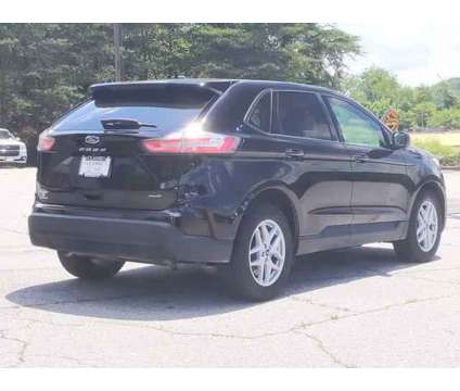 2021 Ford Edge SE is a Black 2021 Ford Edge SE SUV in North Wilkesboro NC