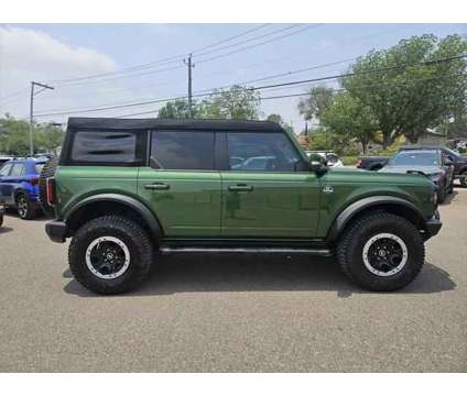 2023 Ford Bronco Outer Banks is a Green 2023 Ford Bronco SUV in Del Rio TX