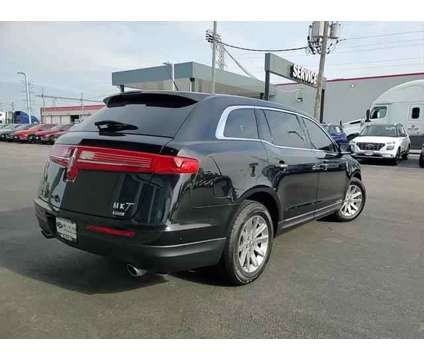 2019 Lincoln MKT Livery is a Black 2019 Lincoln MKT Station Wagon in Elmhurst IL