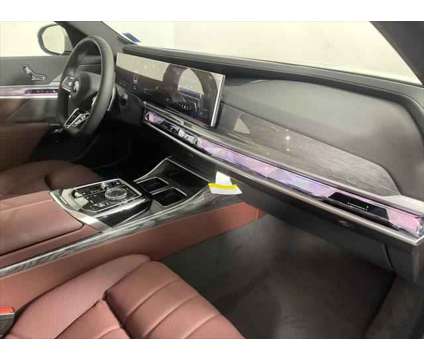 2024 BMW 7 Series i xDrive is a White 2024 BMW 7-Series Sedan in Freeport NY