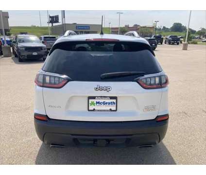 2019 Jeep Cherokee Latitude Plus 4x4 is a White 2019 Jeep Cherokee Latitude SUV in Dubuque IA