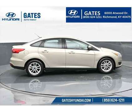 2018 Ford Focus SE is a Gold, White 2018 Ford Focus SE Sedan in Richmond KY