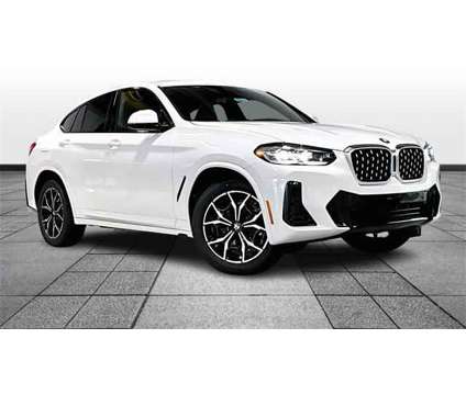 2024 BMW X4 xDrive30i is a White 2024 BMW X4 xDrive30i SUV in Grand Blanc MI