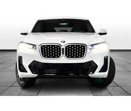 2024 BMW X4 xDrive30i is a White 2024 BMW X4 xDrive30i SUV in Grand Blanc MI