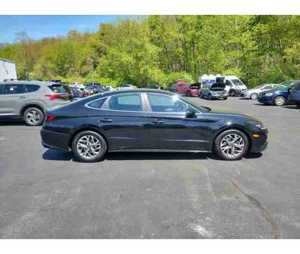 2020 Hyundai Sonata SEL is a Black 2020 Hyundai Sonata Sedan in Plainfield CT