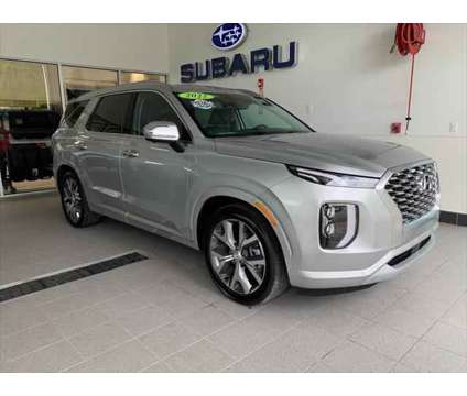 2022 Hyundai Palisade Limited is a Silver 2022 SUV in Bridgeport WV