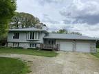 Home For Sale In Lewistown, Illinois