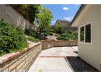 Home For Sale In Saugus, California