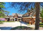 Kewadin 4BR 5.5BA, Magnificent Torch Lake Home in a popular