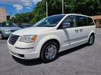 2008 CHRYSLER TOWN and COUNTRY 4DR
