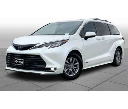 2021UsedToyotaUsedSienna is a White 2021 Toyota Sienna Car for Sale in Albuquerque NM