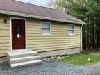 Flat For Rent In Greentown, Pennsylvania