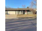 Sioux Falls 2BA, West side ranch home with a huge garage!