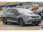 2017 Chrysler Pacifica Touring-L Plus / LOADED / CLEAN CARFAX / DVD / NAV -