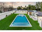 Home For Sale In Woodland Hills, California